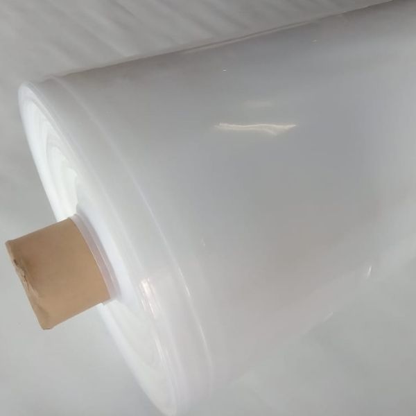 imagem detalhe do rolo da lona transparente para estufa